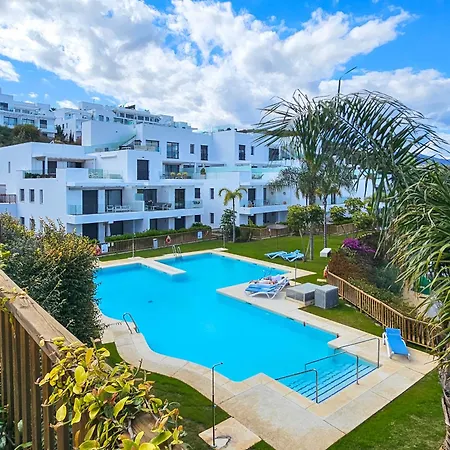 Apartment Casa Banderas Garden Level Pool Front *