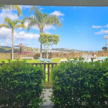 Casa Banderas Garden Level Pool Front Apartment *
